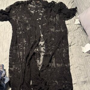 Shyanne Black Lace Kimono